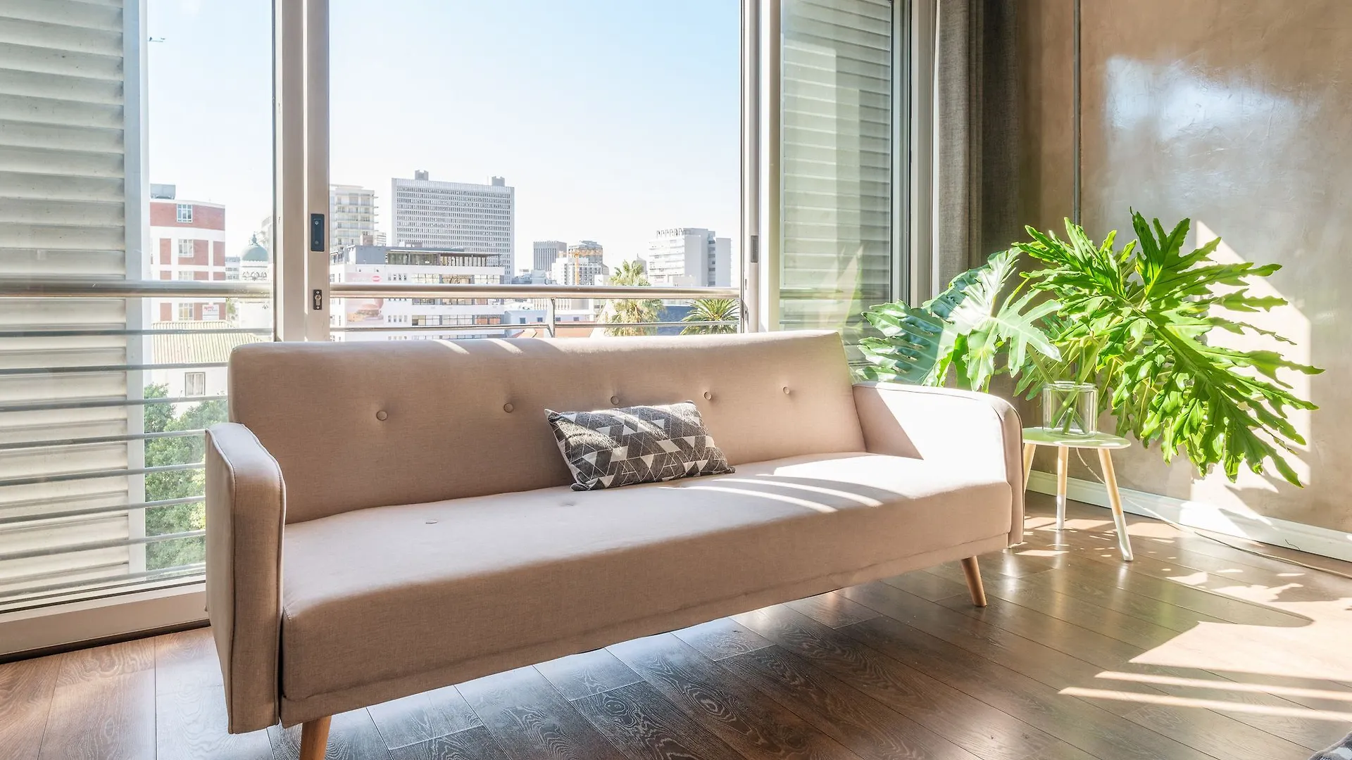 Apartment 11 On Buiten Suite 1 Cape Town